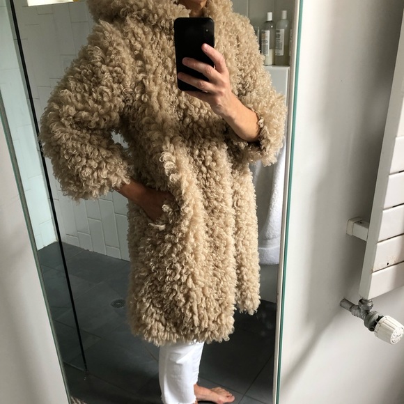 H’s Cabinet natural color boucle knit coat w/ hood, bracelet length sleeves - Picture 2 of 4